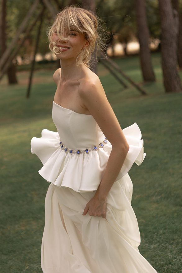 Colección vestidos de novia María Baraza llamada Somethig Blue 2027