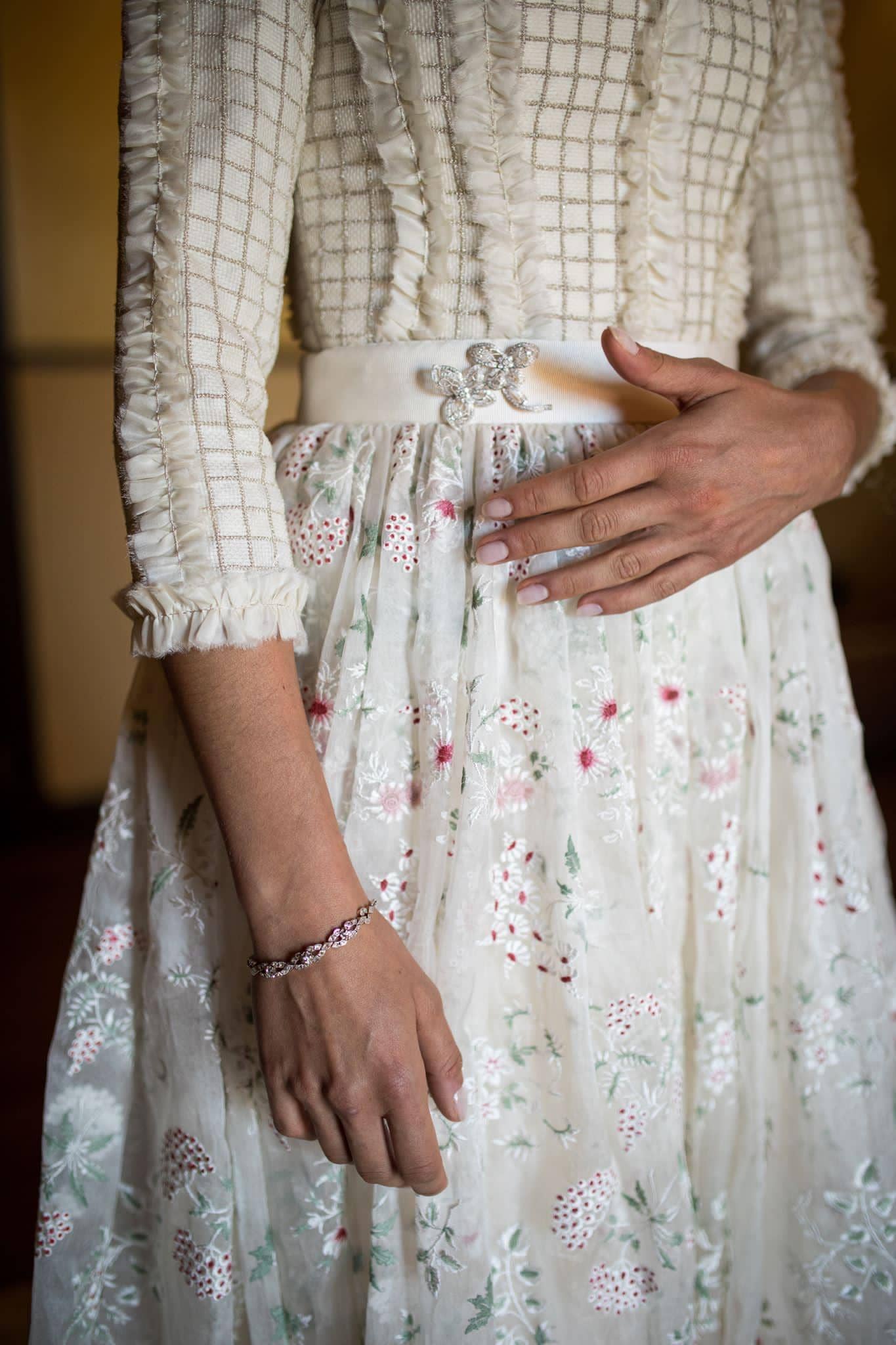 Detalle de la cintura del vestido de novia de Juana Rique que llevó Elena