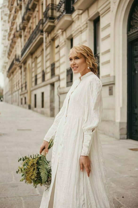 Vestido novia Lucía de Miguel colección 2021
